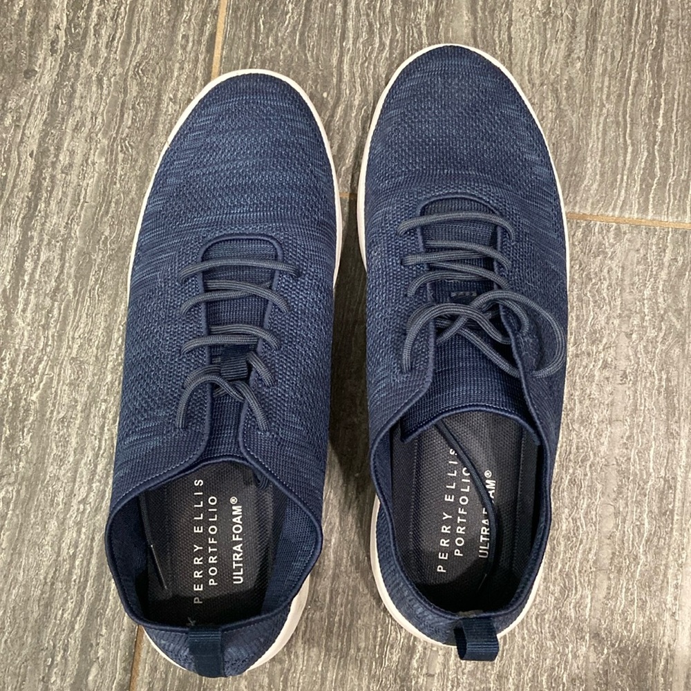 Perry Ellis 9.5 men’s shoe